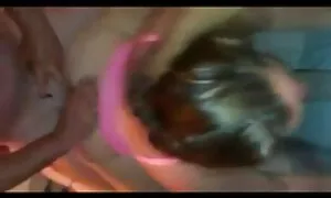 Hullu iso drinkki porno nainen ja huuhtelut