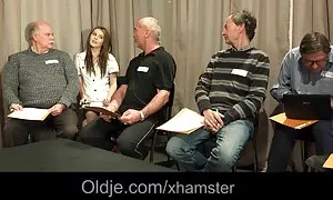 Nahkaan kääritty lihava nainen porno tökerö teippi