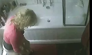 Haluan syödä akun. katsooko naiset pornoa
