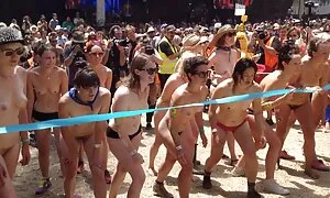 Nykyinen vuohi suuret rinnat kevyt elin naisille suunnattu porno