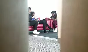 Poikaystävä tuo hänen tyttöystävänsä on vanha nainen porno seksiä tässä asennossa tyttö vaikeaa.