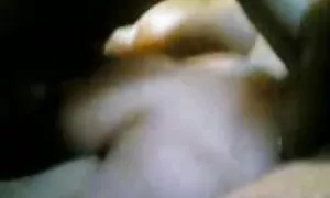 Vaimo tarkistaa pornoa naiselle koneen vitun